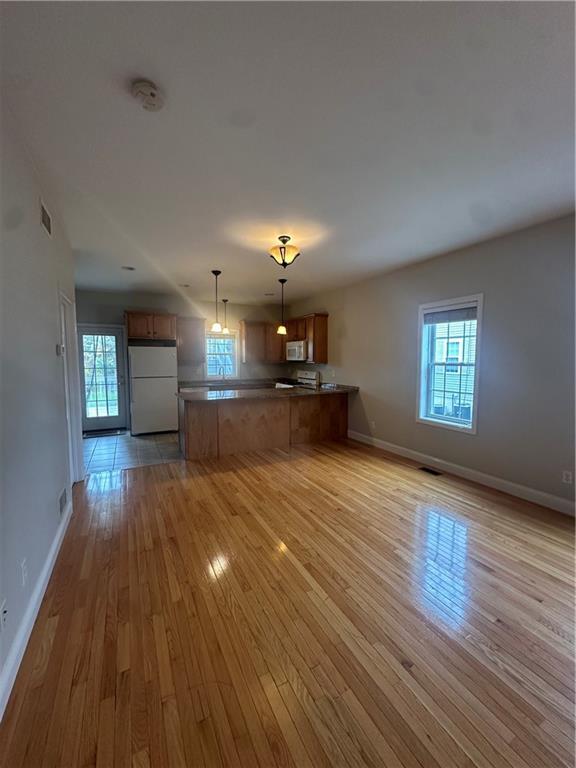 Building Photo - 31 Garfield Ave