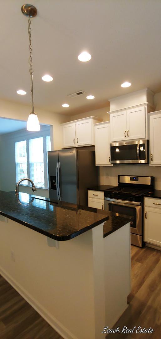 Building Photo - 1033 Coldstream Dr