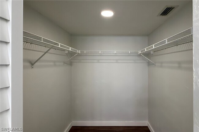 Building Photo - 15171 Cedarwood Ln