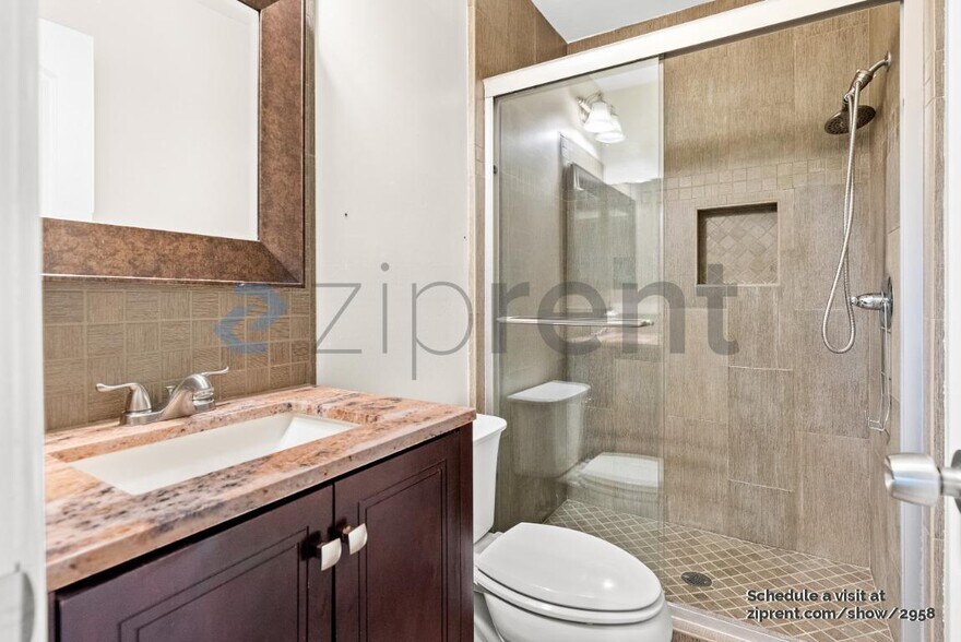 Building Photo - Unit