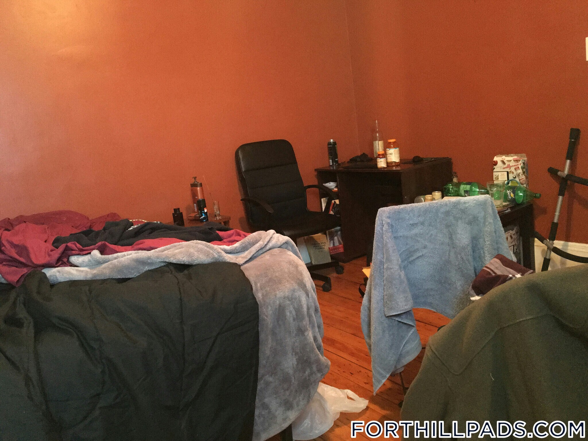 Building Photo - 160 Centre St