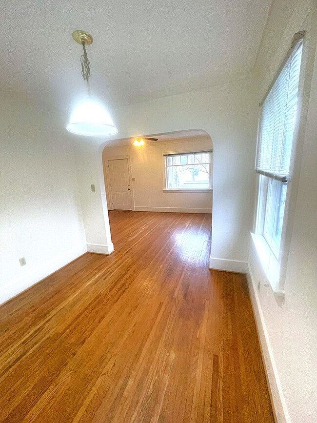 Building Photo - Eliot neighborhood House: 2 bedroom, large basement, hardwood floors, laundry units & fireplace