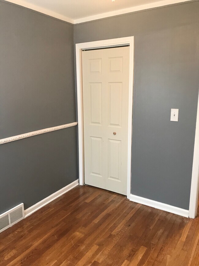 Building Photo - 2326 Barrett Ave