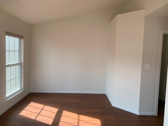 Building Photo - 25128 Neptune Terrace