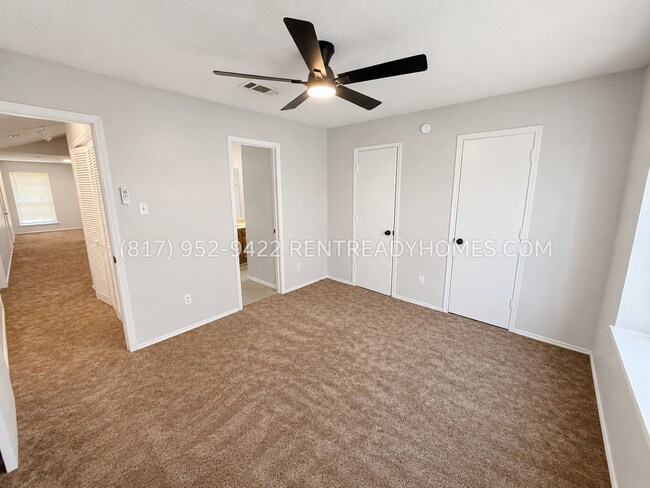 Building Photo - 9902 Plainfield Dr