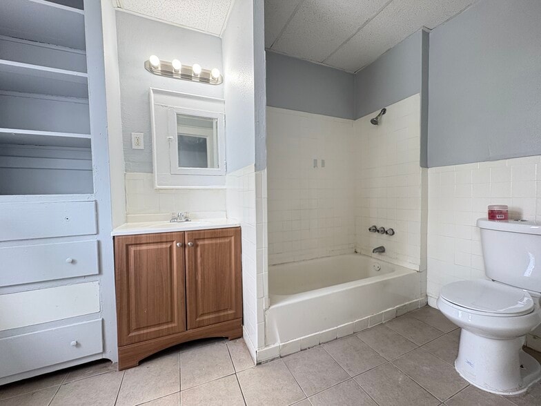 Unit 3 - 295 Renner Ave