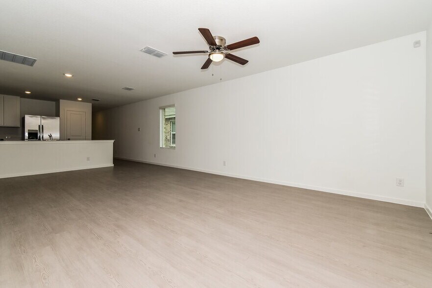 Building Photo - 1231 Canyon Wren Dr