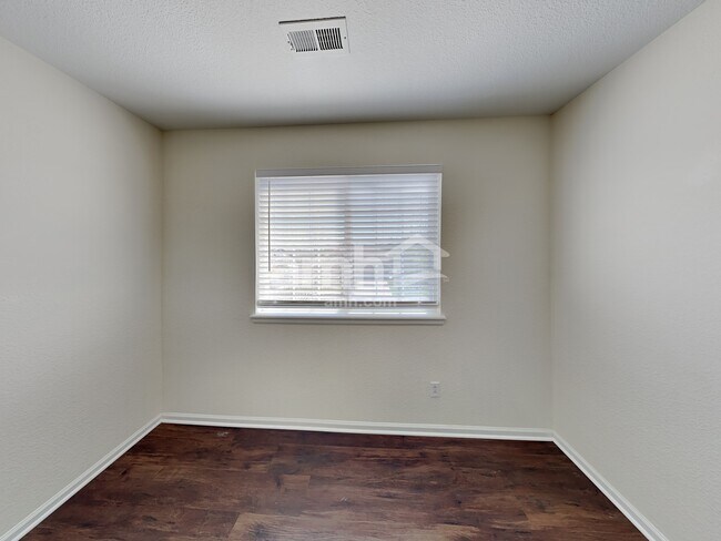 Building Photo - 1151 S Fultondale Ct