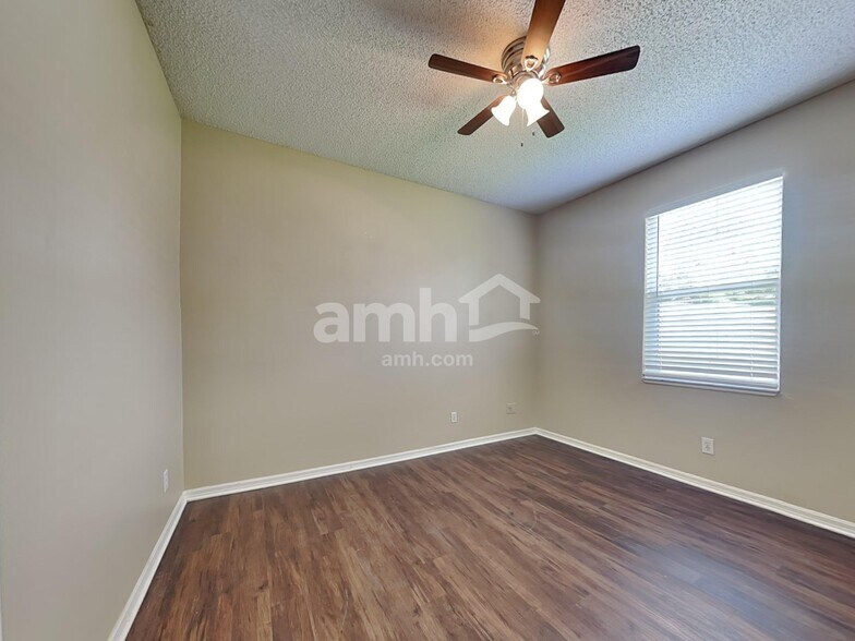 Building Photo - 1345 Brooke View Dr
