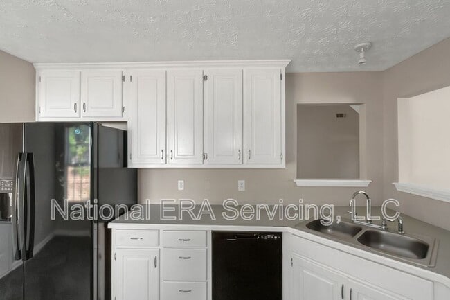 Building Photo - 355 Long Creek Dr