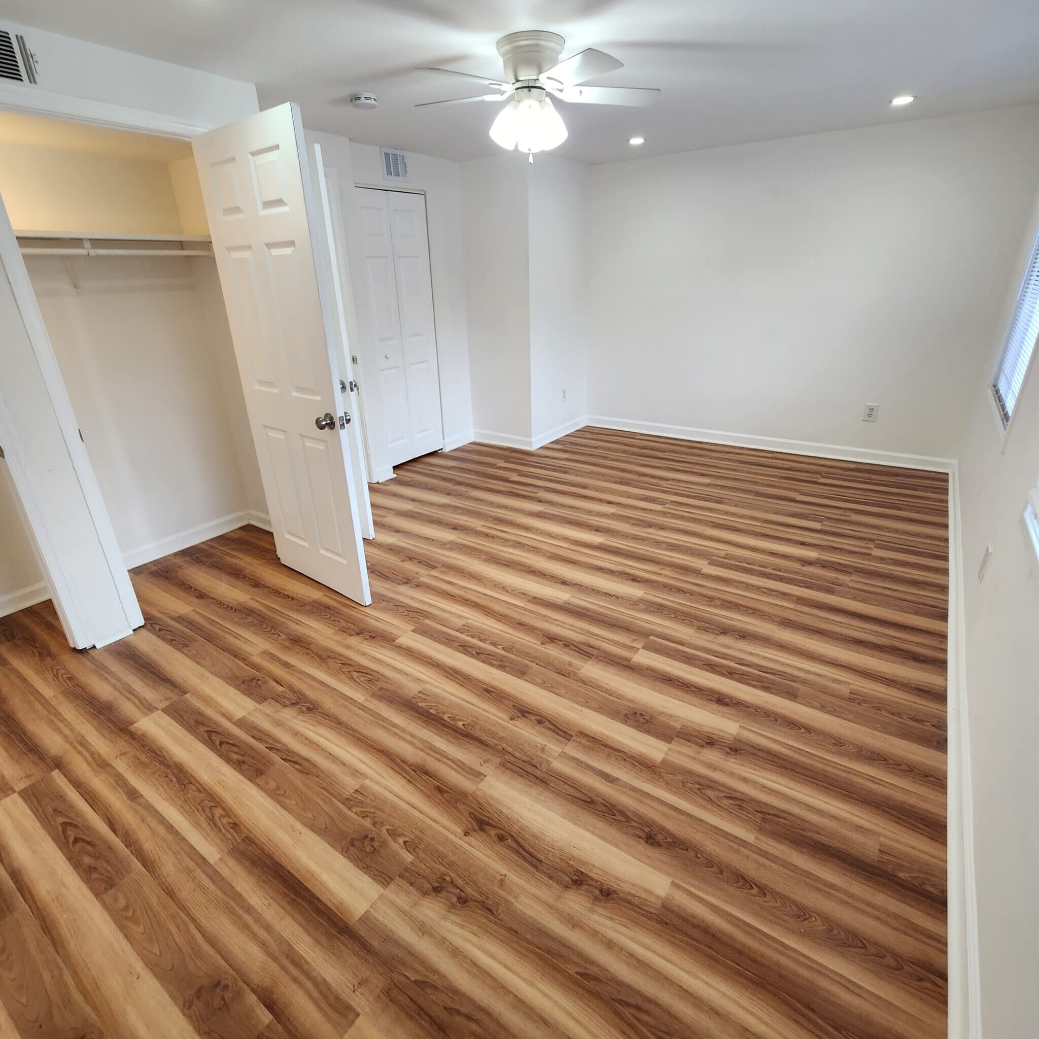 Building Photo - 30 Welbeck Ct