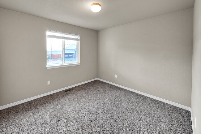 Building Photo - $2,550 - 4 Bed, 3 Bath Home in Colorado Sp...