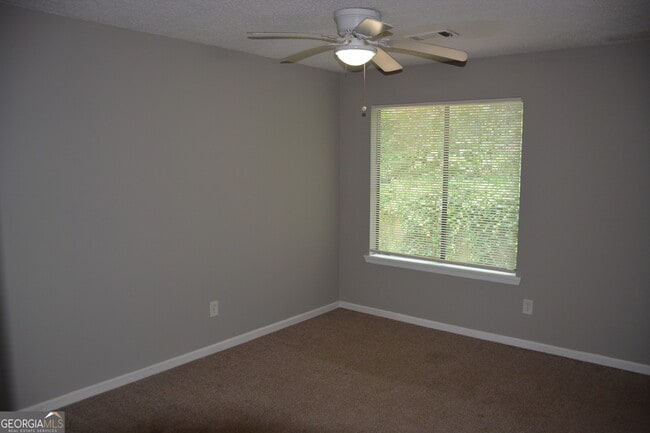 Building Photo - 4952 Isle Royal Ct