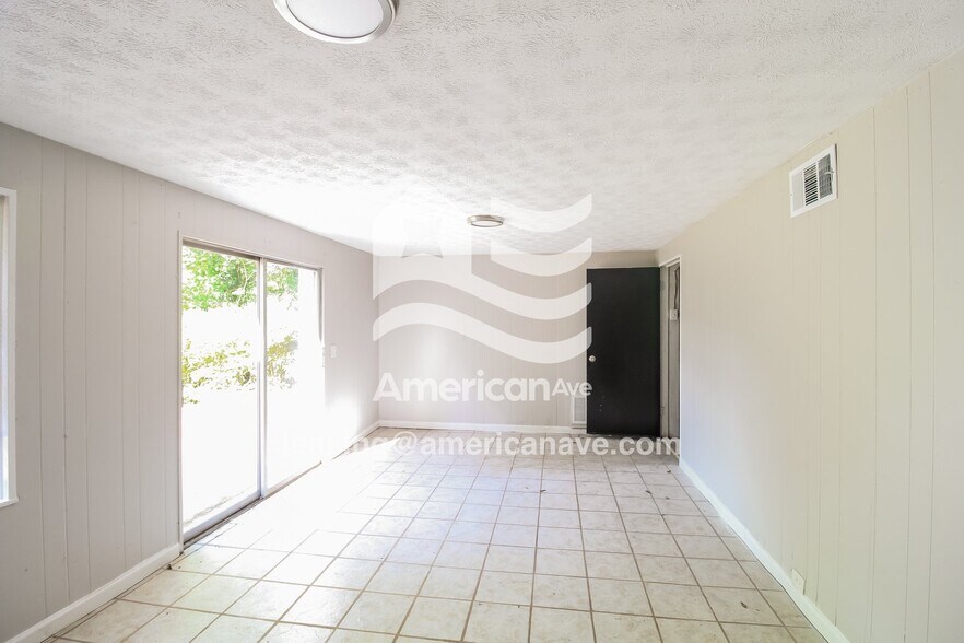 Building Photo - 3738 Mote Rd