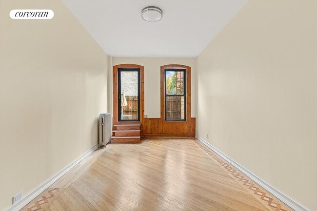 Building Photo - 203 8th Ave