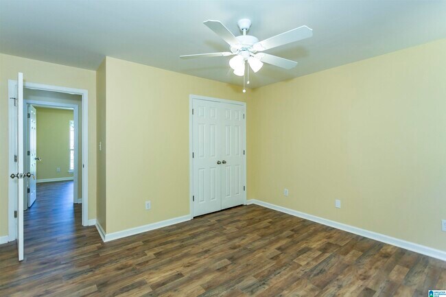 Building Photo - 713 Jason Cir