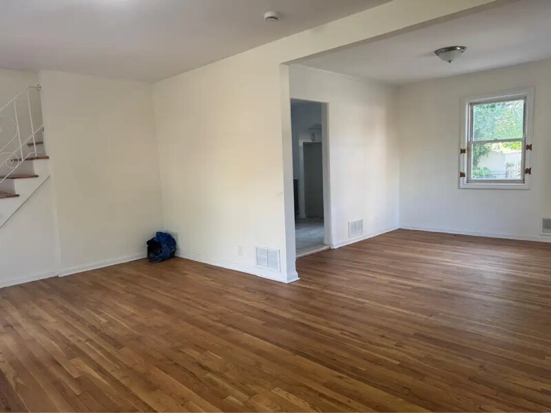 Building Photo - 152 Emily Ave