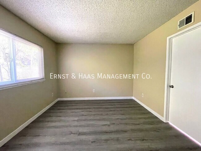 Building Photo - 17182 Berlin Ln