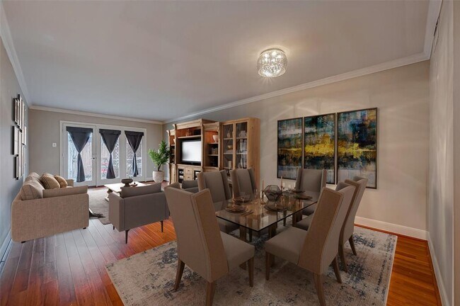 Building Photo - 12967 Trail Hollow Dr