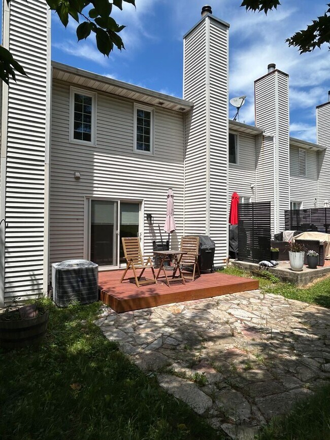 Building Photo - 4876 Weatherhill Dr