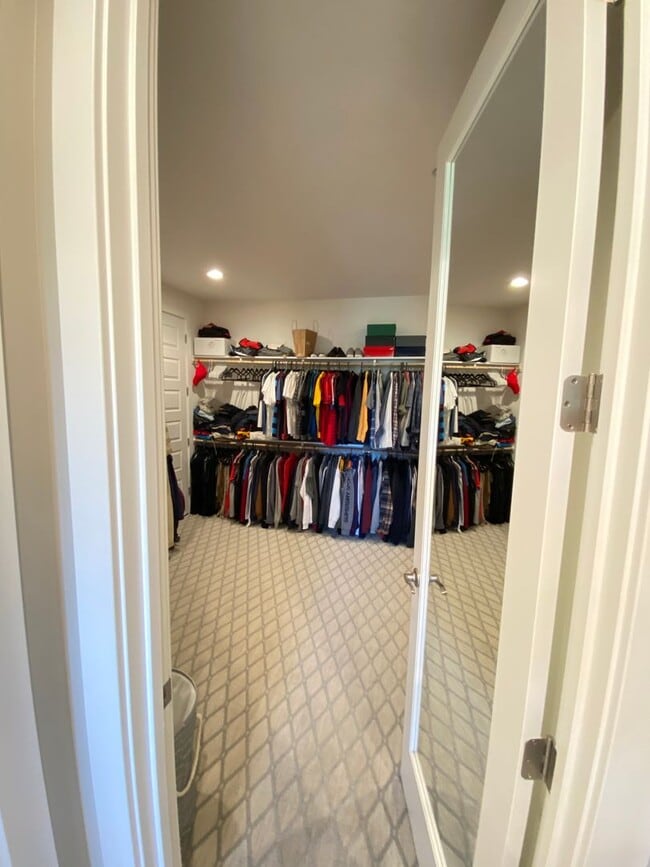 Building Photo - Wilder, Orinda!!!  4 Bed, 4.5 Bath, apx 3,380 Sq Ft.