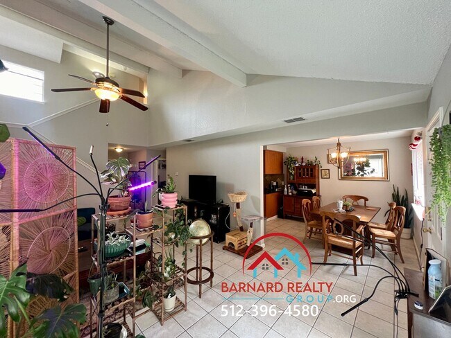 Building Photo - Available July 18: 3 bedroom, 2.5 Bath Duplex with Garage and Fenced Yard