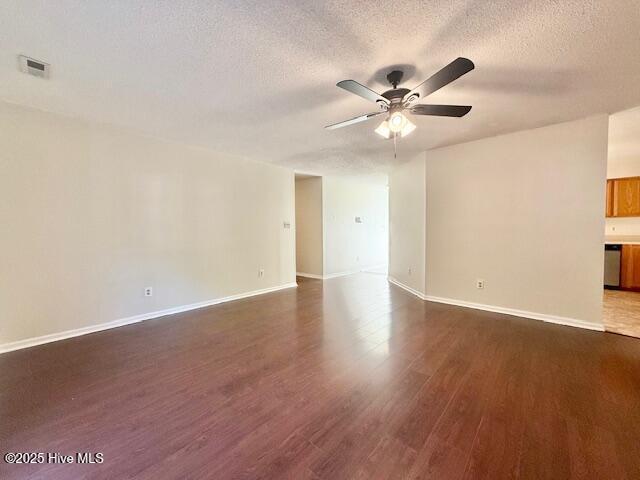 Building Photo - 1015 Springdale Dr