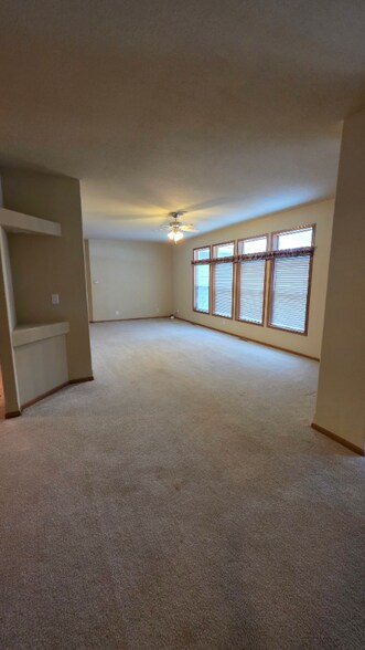 Building Photo - 7495 Shoup Rd