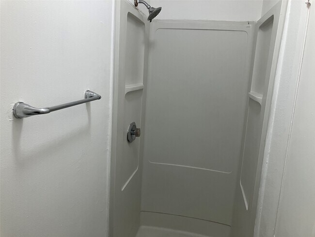 Building Photo - 8048 Sands Point Dr