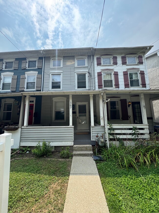 Primary Photo - 167 Front St