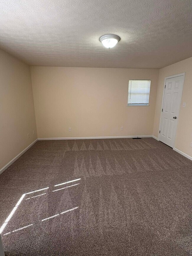 Building Photo - 1611 Flanigan Ct