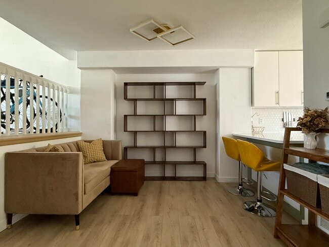 Building Photo - 1885 S Quebec Way