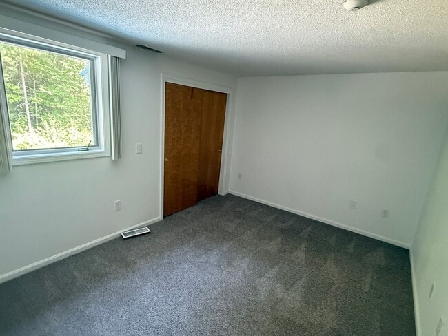Building Photo - 257 Weirs Blvd