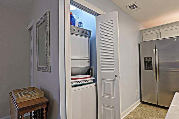 Building Photo - 6310 Royal Woods Dr