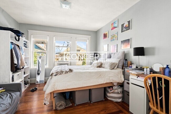 Building Photo - 115 Pearson Rd