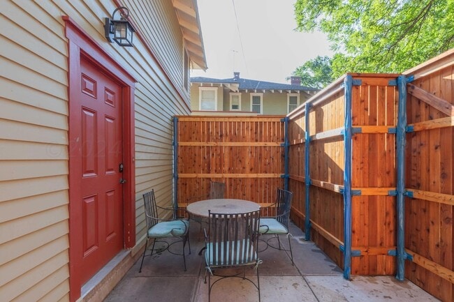 Building Photo - 1710 S Polk St