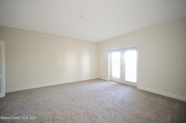 Building Photo - 117 Lancha Cir