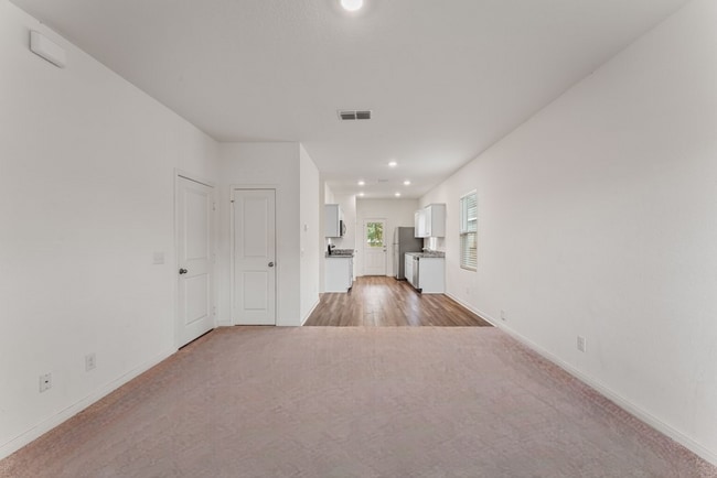 Building Photo - 6032 Pearl Mdw