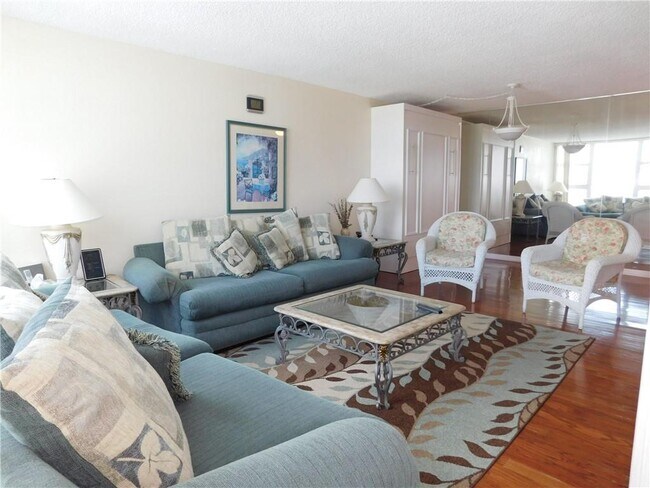 Building Photo - 1620 S Ocean Blvd