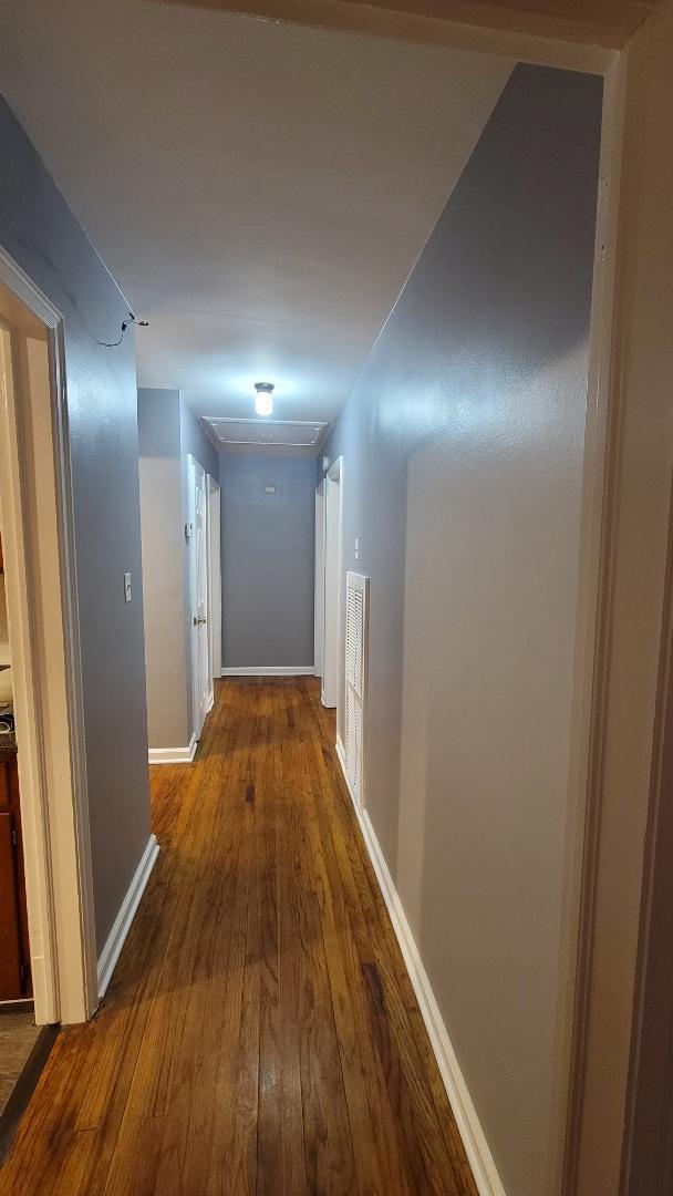 Building Photo - 2505 Cherokee Dr