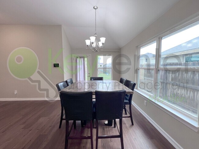 Building Photo - Beautiful 4bed/2bath home in Edinburg
