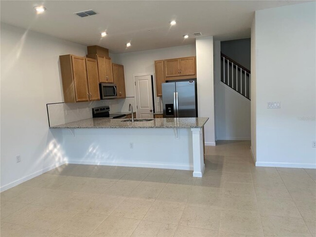 Building Photo - 9828 Walkway Dr
