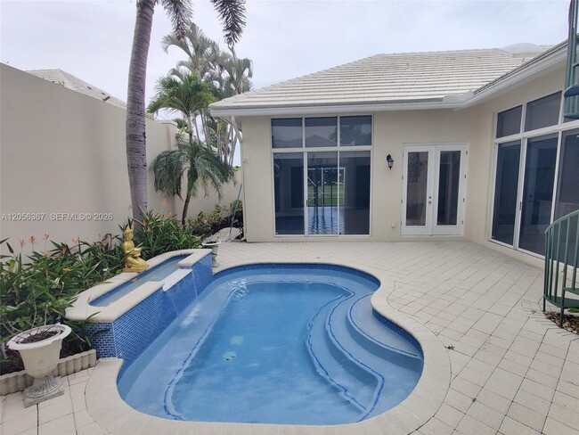 Building Photo - 17276 Bermuda Village Dr