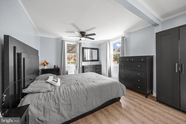 Building Photo - 114 Charles St