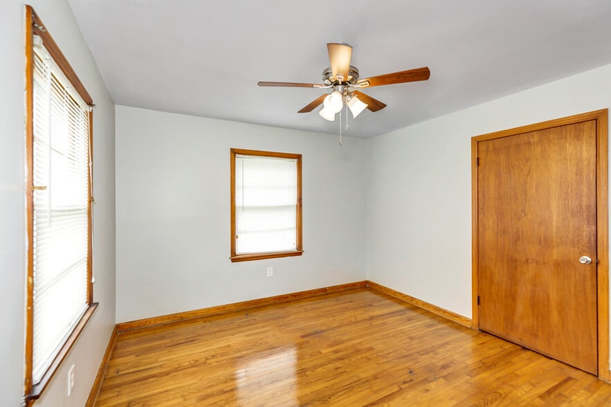 Building Photo - 3912 Hillcrest Ct SW