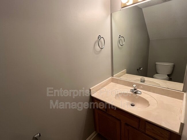 Building Photo - 9125 Cinderhill Cove E