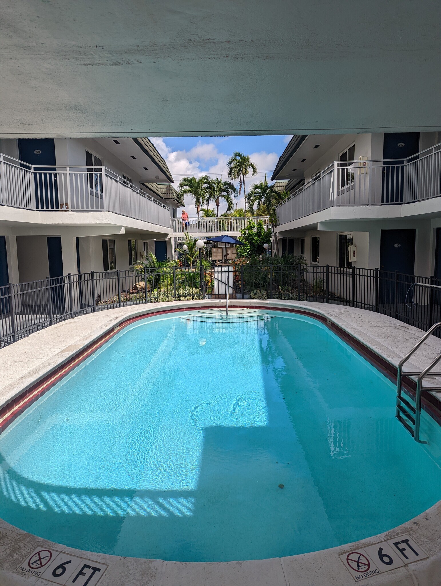 Pool 2 - 1001 SE 16th St