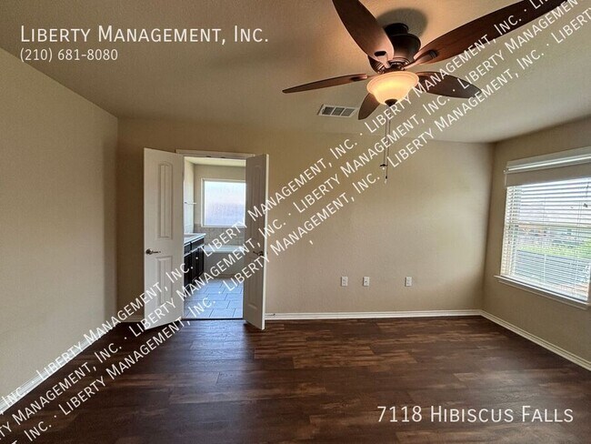 Building Photo - 7118 Hibiscus Falls
