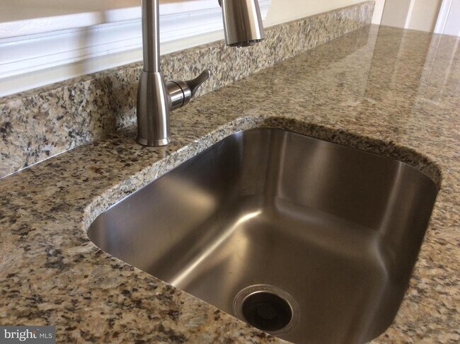 Building Photo - 3504 Emperor Ct