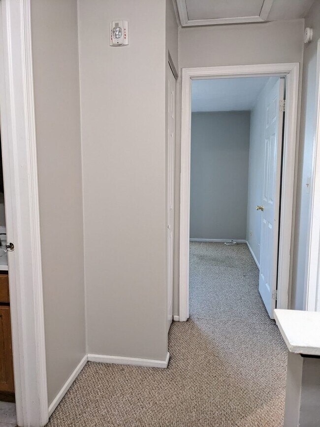 Building Photo - 2751 Wayfaring Ln